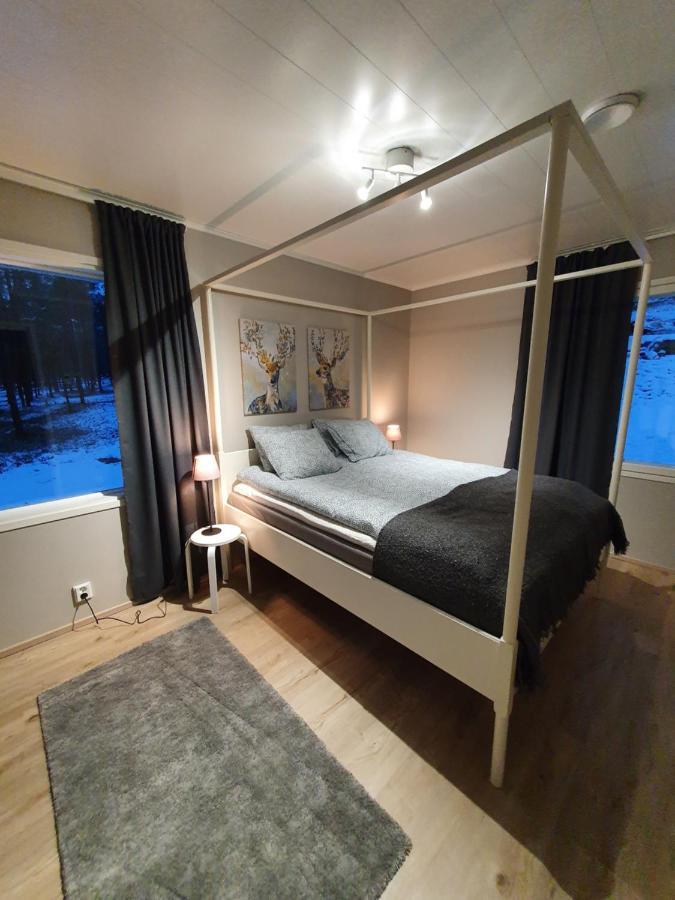 Vaere Holiday Home - Lakeside Relaxation Point Inari Extérieur photo