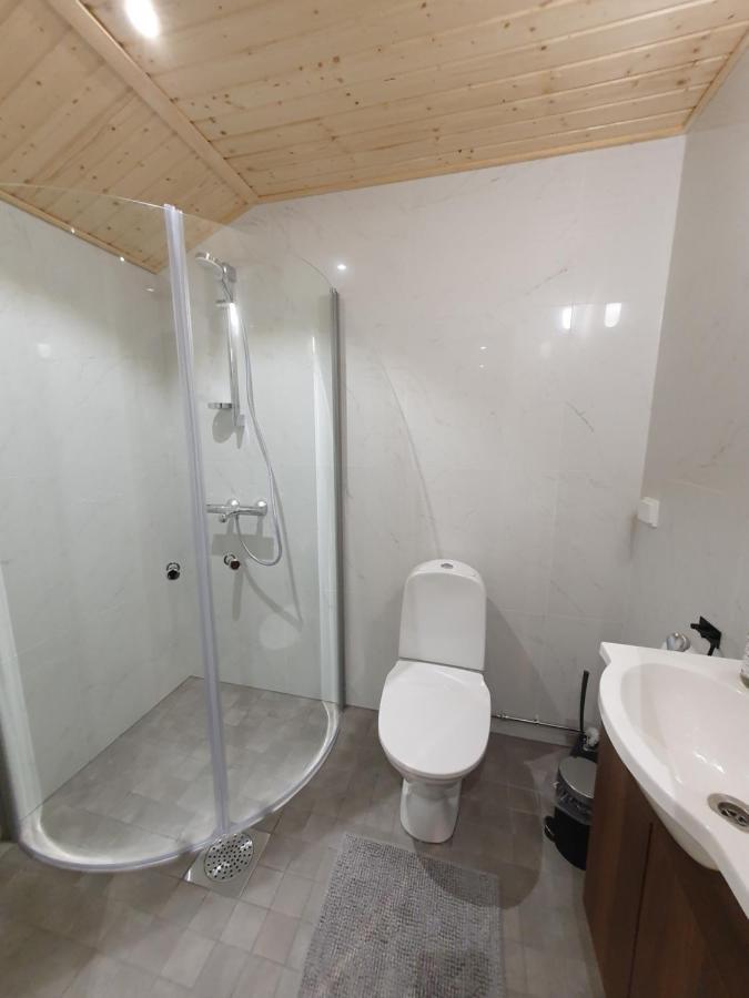 Vaere Holiday Home - Lakeside Relaxation Point Inari Extérieur photo